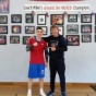 Российский боксёр, Дмитрий Носков, тренируется под руководством российско-американского тренера по Боксу, Михаила Козловского, в Нью-Йорке.