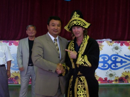 Национальный Казахский костюм - подарок из рук моего кумира 80-х 