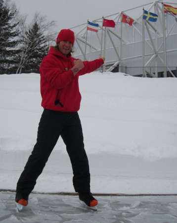 Флаг СССР - Флаг великой (уже в историческом прошлом)  державы, которая воспитала чемпионский дух Михаила Козловского, благодаря которому он и в США чувствует себя как дома!